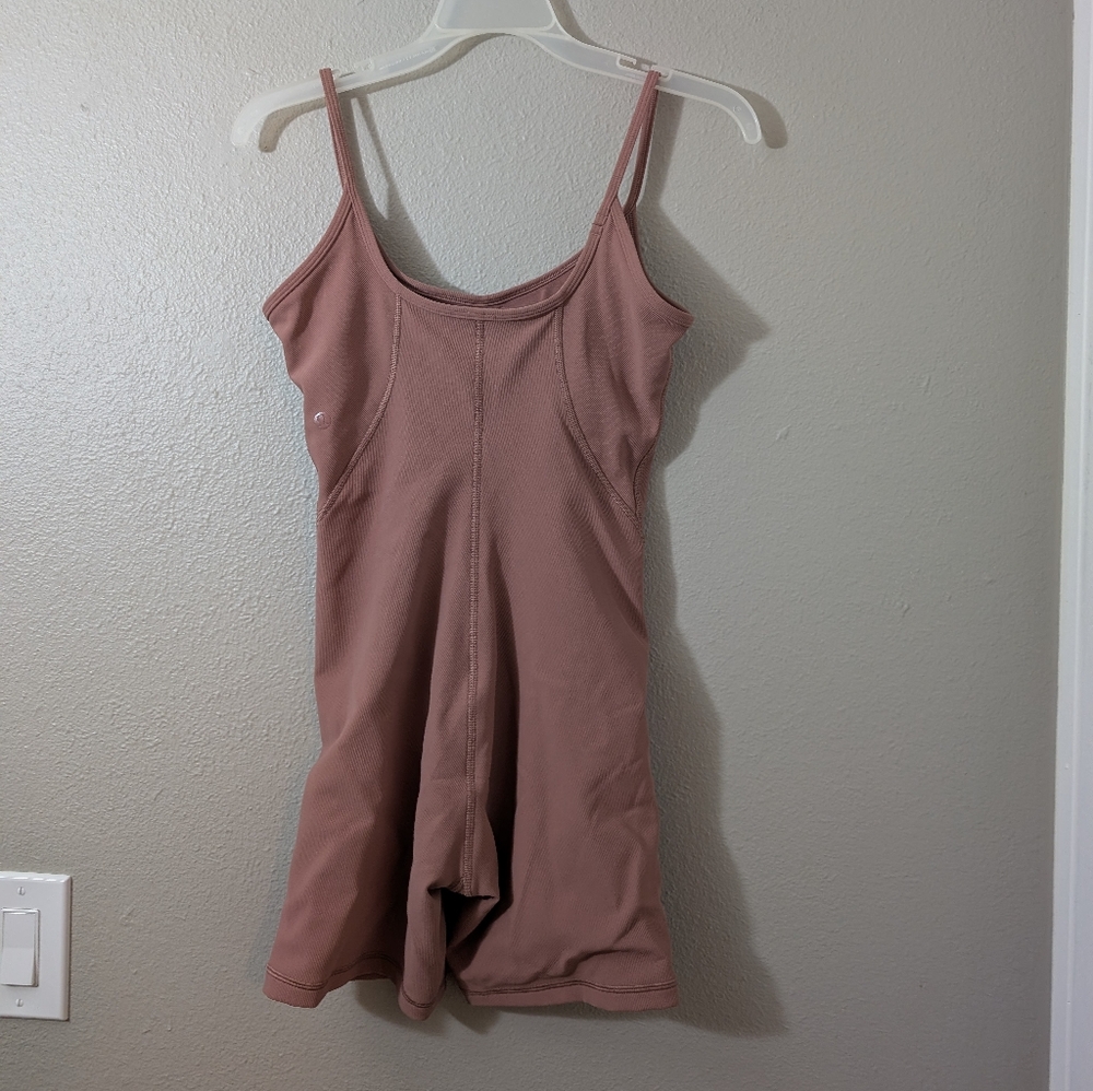 Lululemon Ribbed Contoured Yoga Unitard 6" Length Spiced Chai - Picture 7 of 7